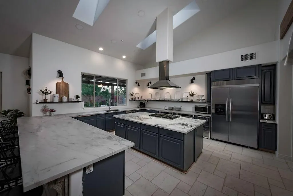 Best Location In Phoenix! 5500Ft 6Bd-6Ba Pool-Spa-Game Room 0*, Phoenix